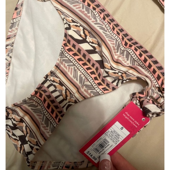 bikini - Picture 2 of 3